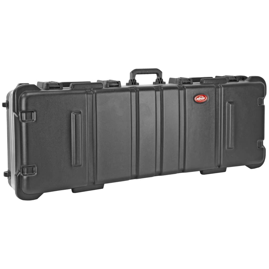 SKB Quad Rifle Case: black, hard-shell, carry handle, secure latches, wheels.